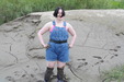 view details of set gm-3m009, Rosemary gets totally mud-drenched in shortalls and socks