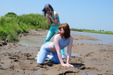 view details of set gm-4m046, Lady Jennifer and Miss Abigail get filthy in their beautiful pale running outfits